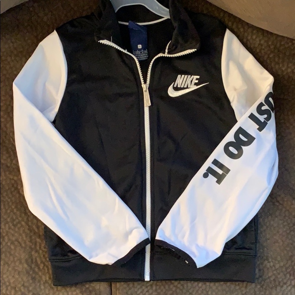Nike zip up